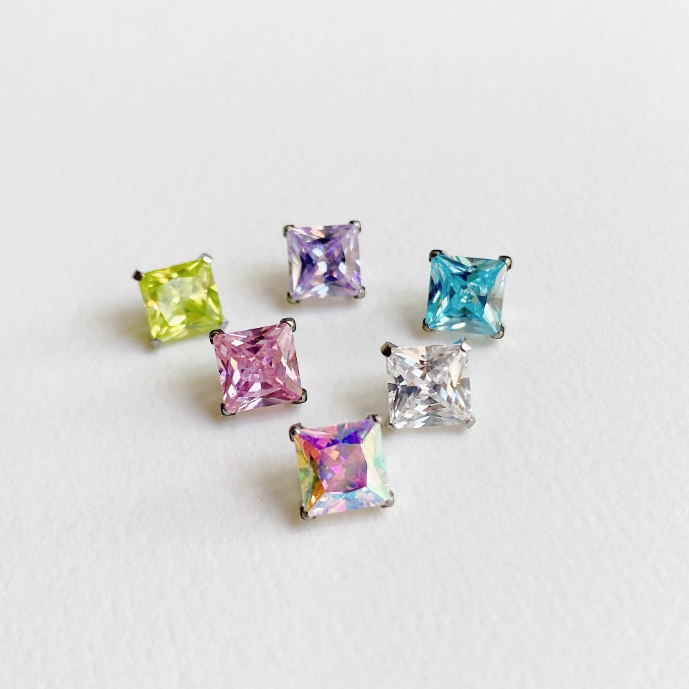 ASTM F136 Titanium Lip Piercin - Body Jewelry Internally Threaded review and price